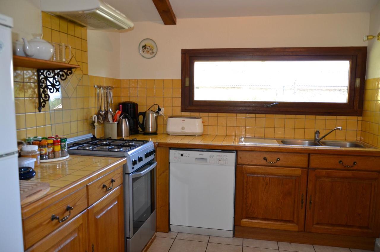 Gites Le Chene & Le Tilleul Saint-Romain-de-Lerps Kamer foto